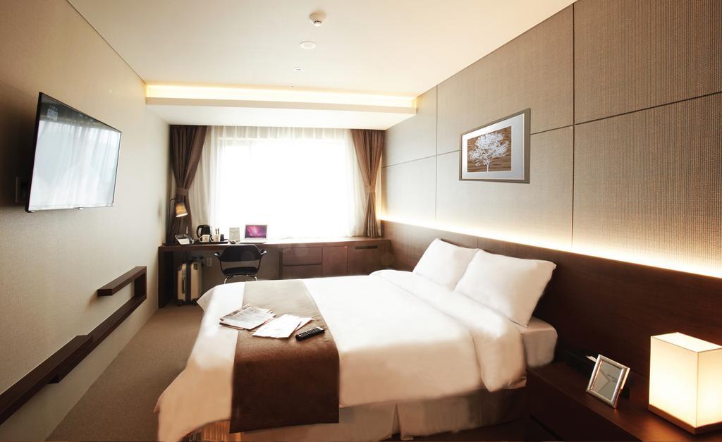 M Stay Hotel Gyeonggi Giheung Йонгин Экстерьер фото