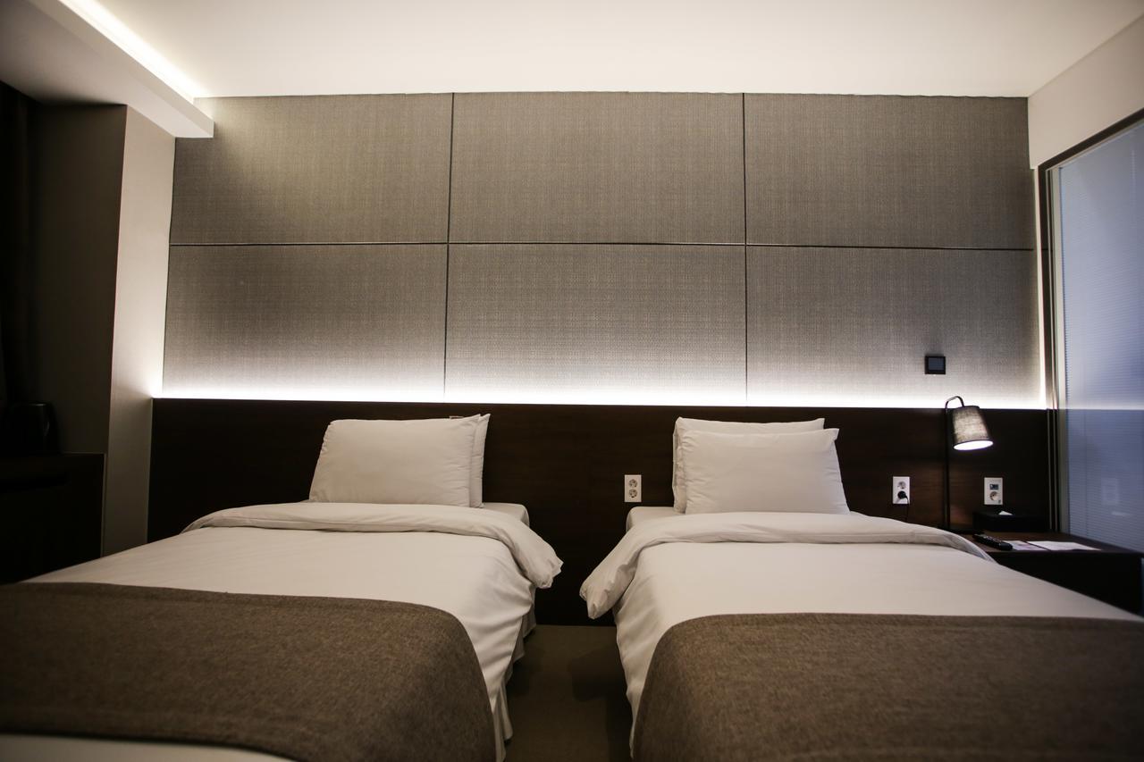 M Stay Hotel Gyeonggi Giheung Йонгин Экстерьер фото