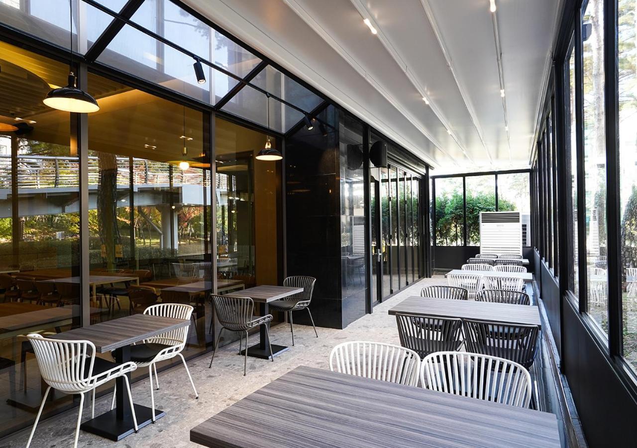 M Stay Hotel Gyeonggi Giheung Йонгин Экстерьер фото